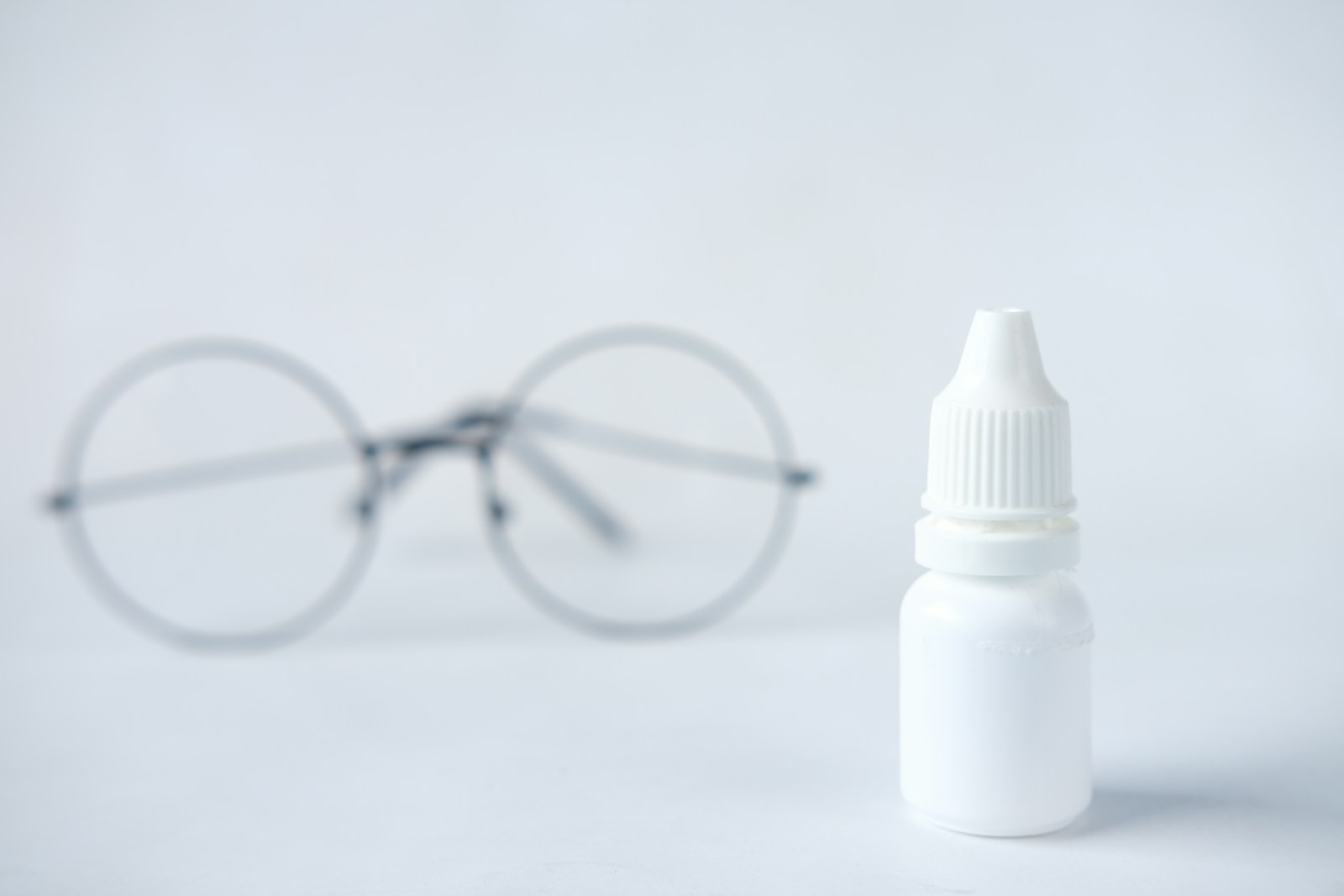 FDA Approves LENZ Eye Drop for Presbyopia