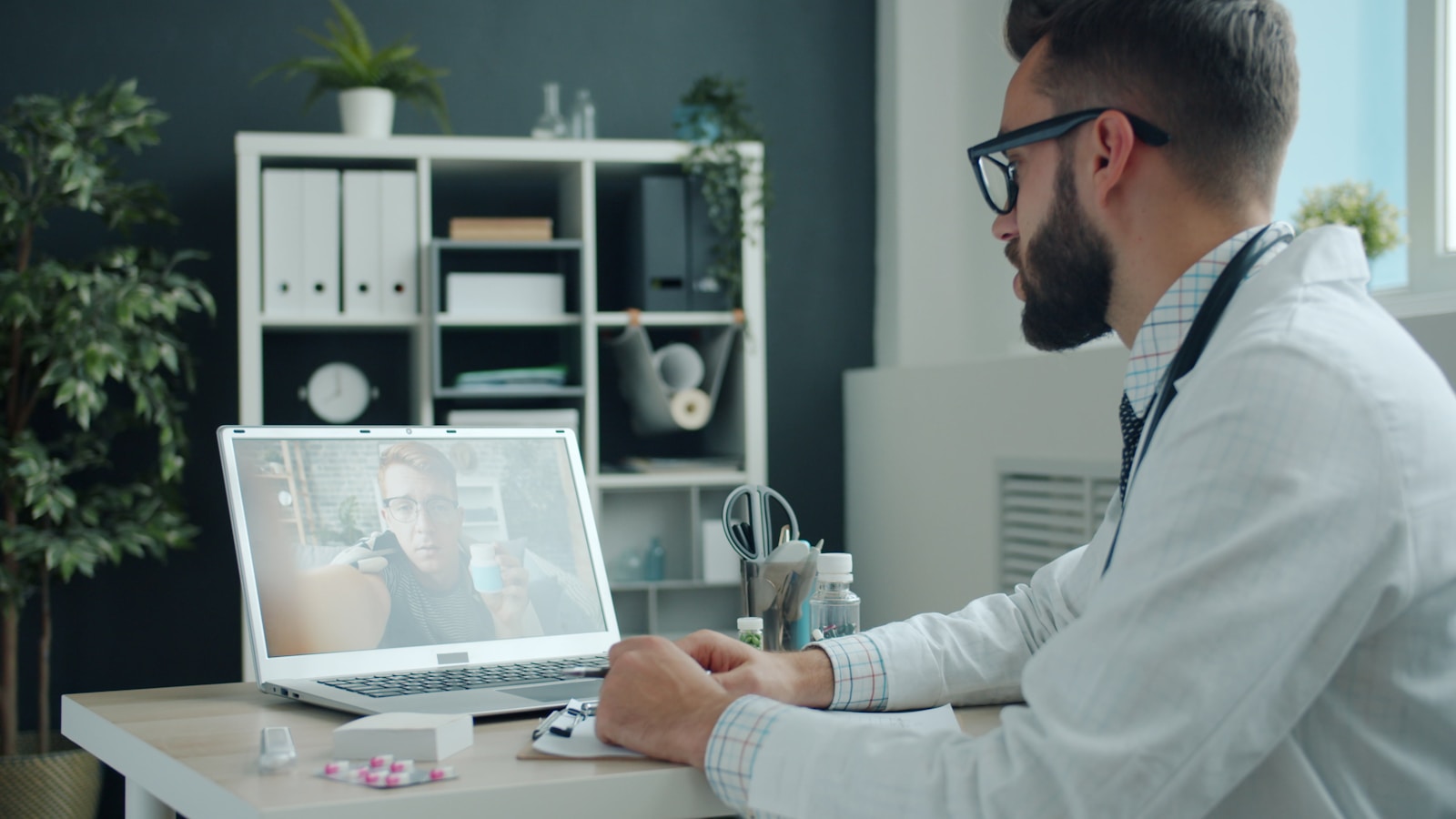 Telemedicine Significantly Reduces Healthcare Costs